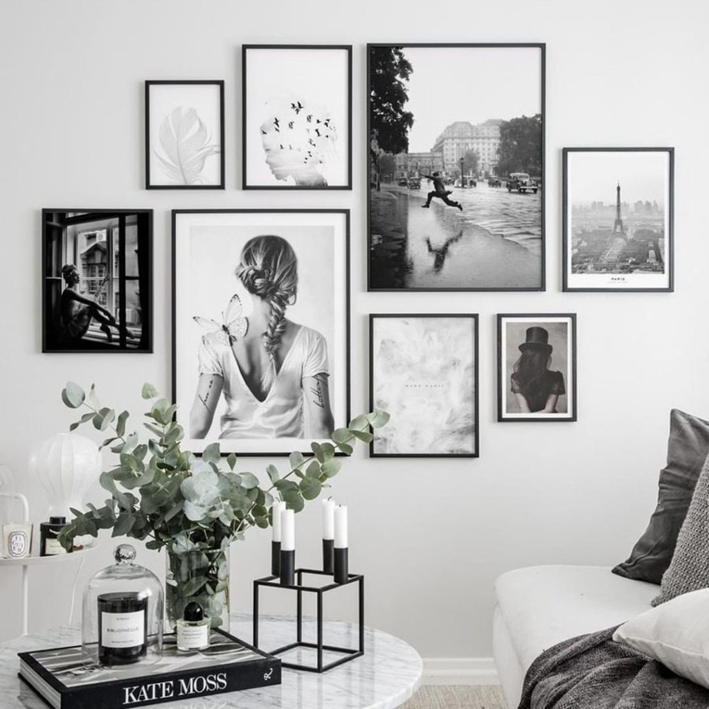 Photo gallery in black and white